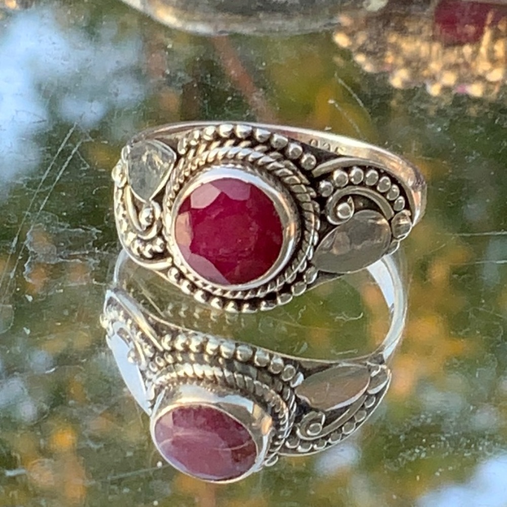 BOUTIQUE NATURAL FACETED RUBY 925 SILVER RING, 8.5 - Picture 2 of 13